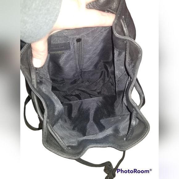 Kenneth Cole Black Leather Backpack Drawstring Bag - Picture 3 of 7